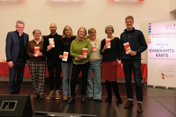 &Uuml;berreichung der Ehrenamtskarte